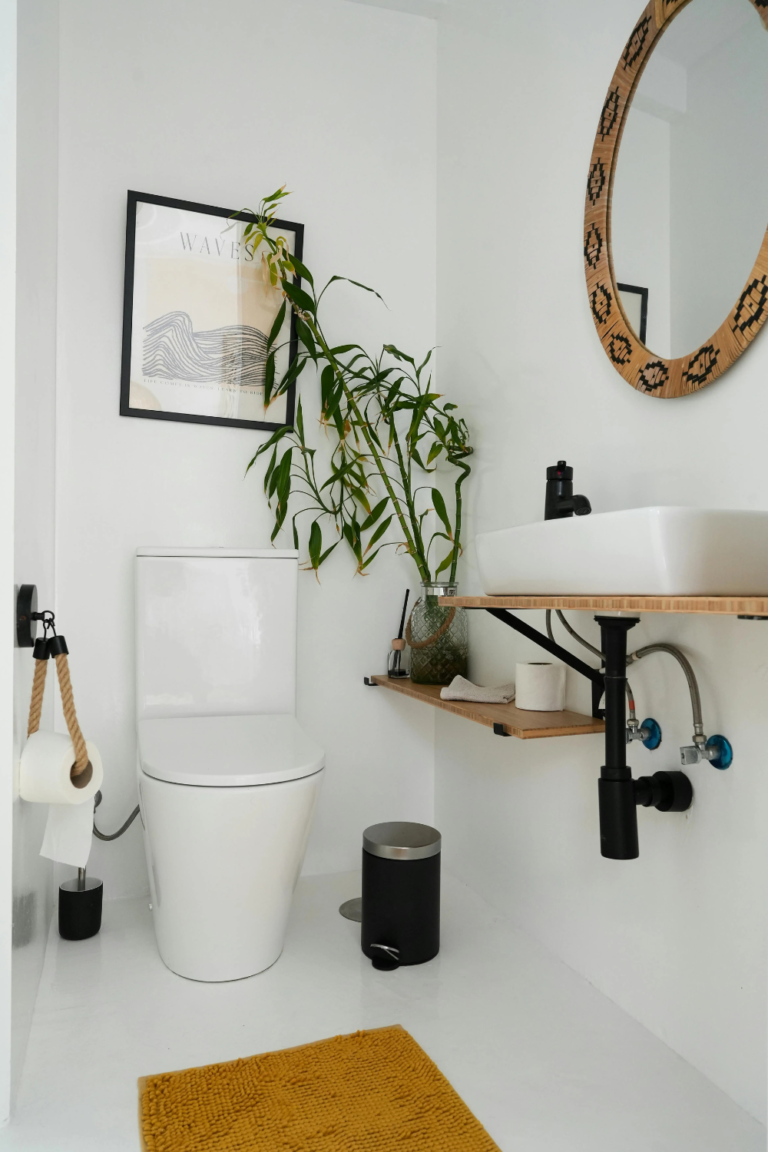 11 Bathroom Decor Ideas That Actually Work (For Every Budget and Every Style)
